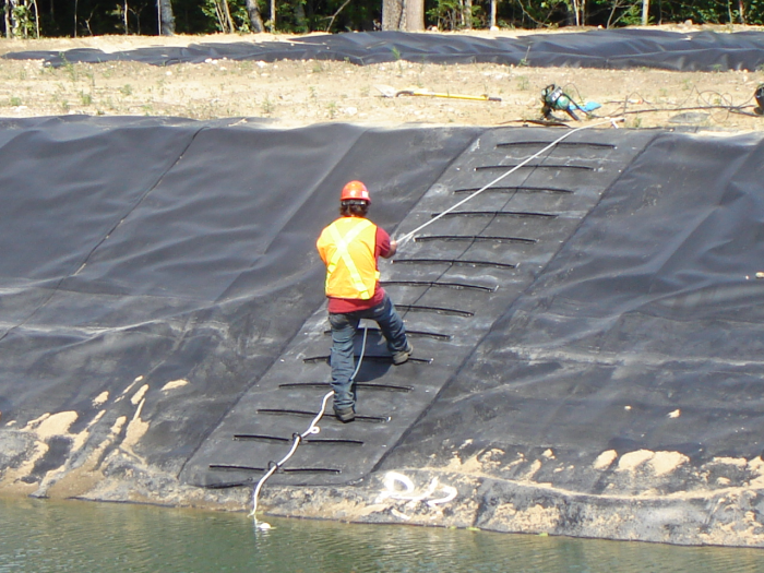 dam-life-line-ladder